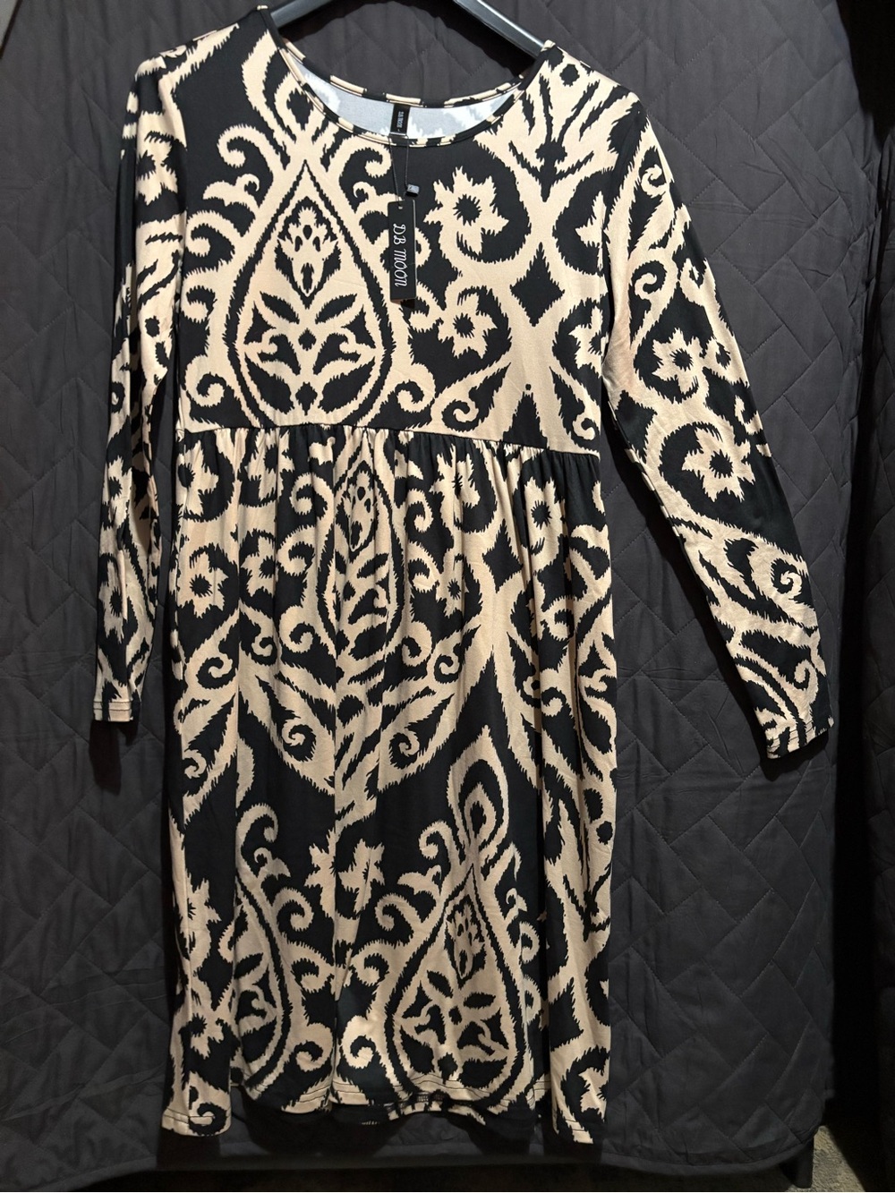 DB Moon Black and Cream Long-Sleeve Printed Dress